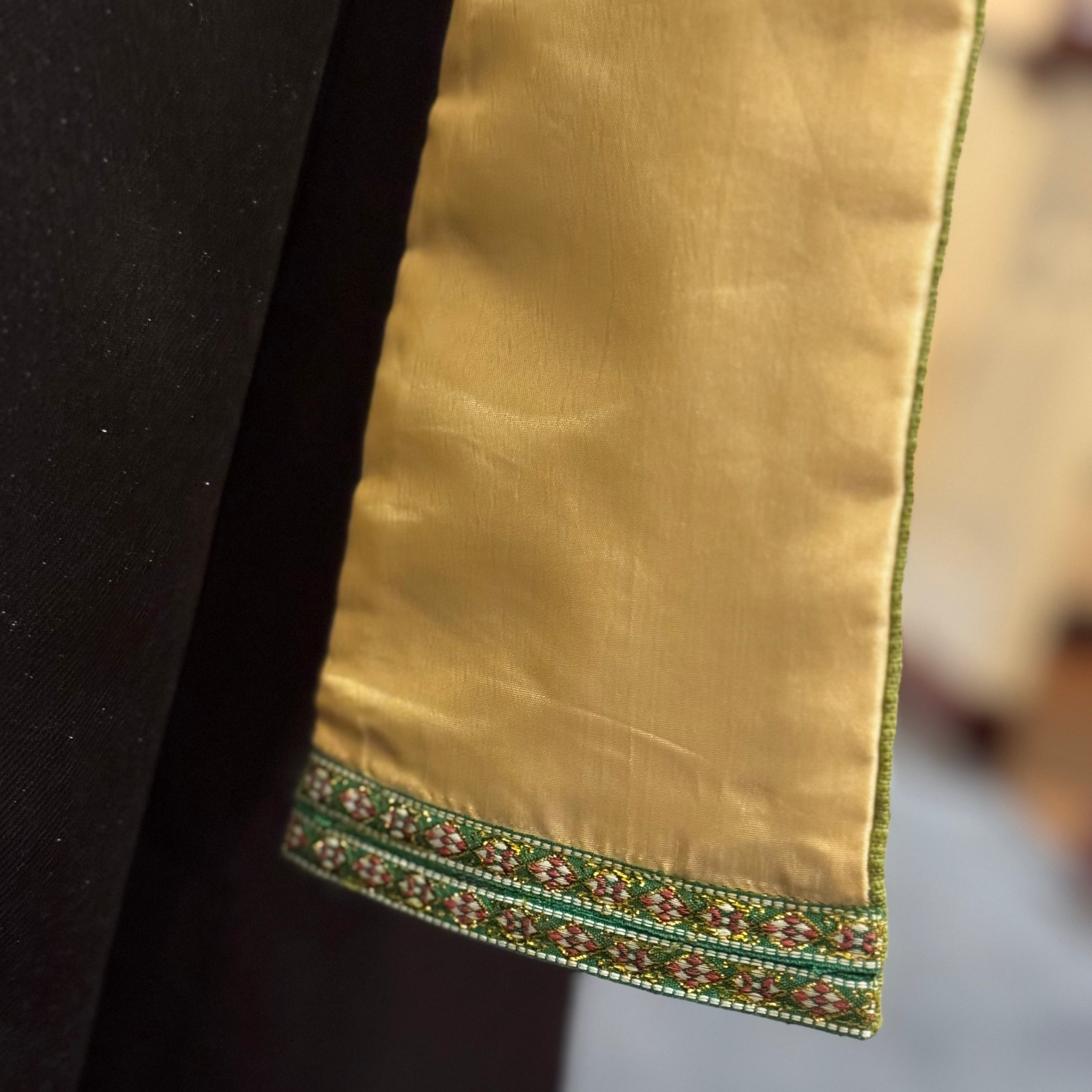 Priscilla's Thai Silk Stoles