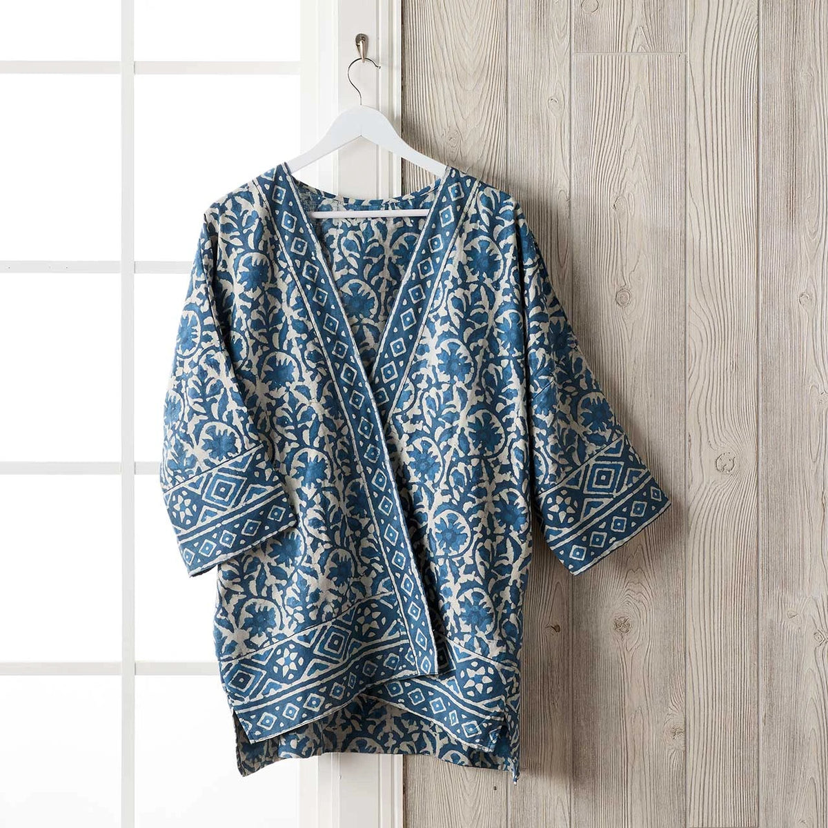 Indigo Dabu jasmine Kimono