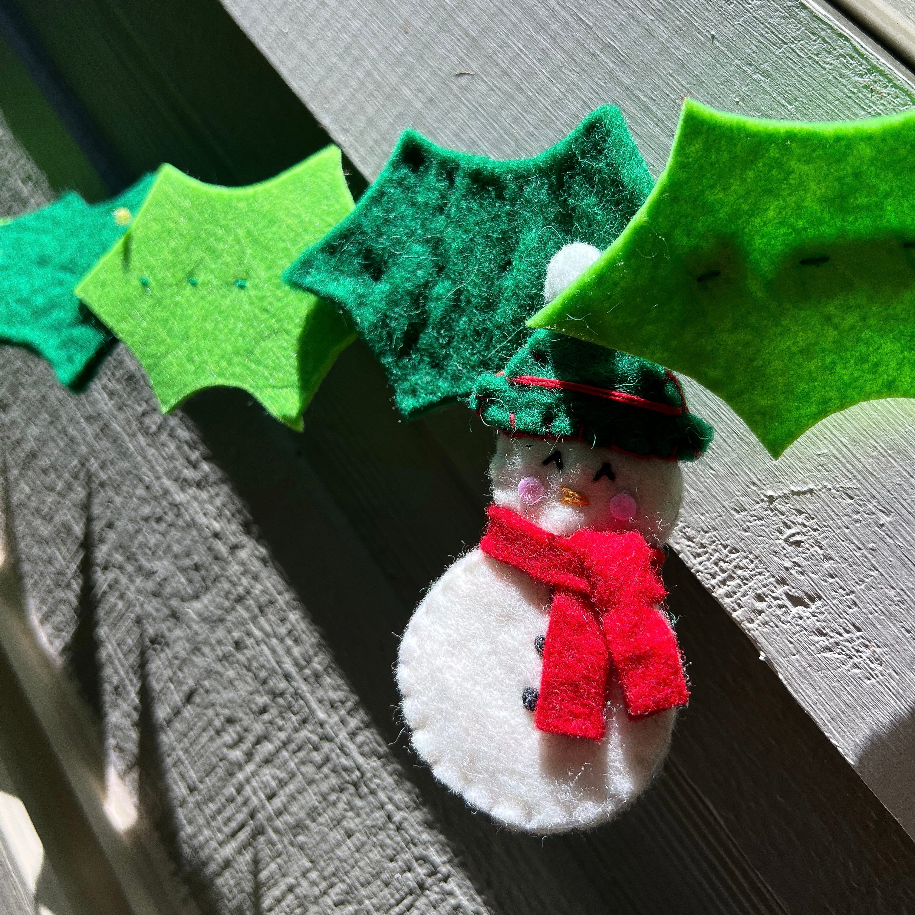 Snowman Penguin Garland