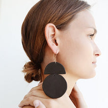 Load image into Gallery viewer, Duomo Earrings
