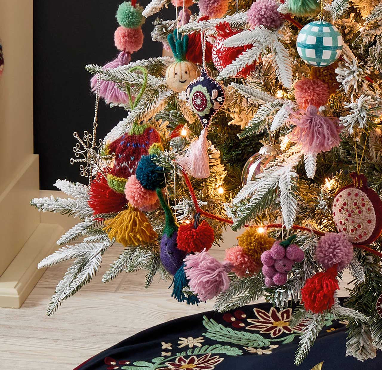Fedha Snowflake Ornament