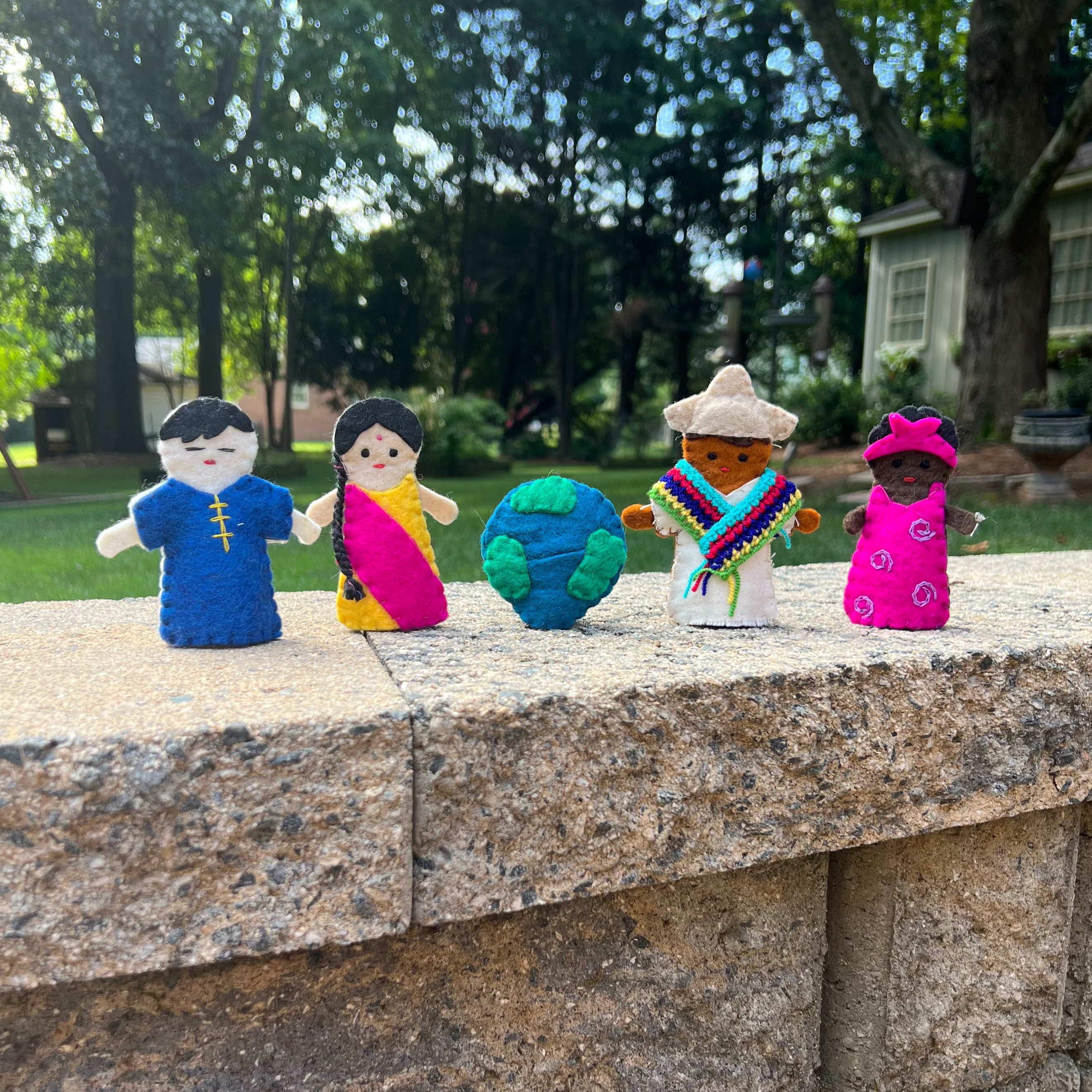 Children Around the World Finger Puppet