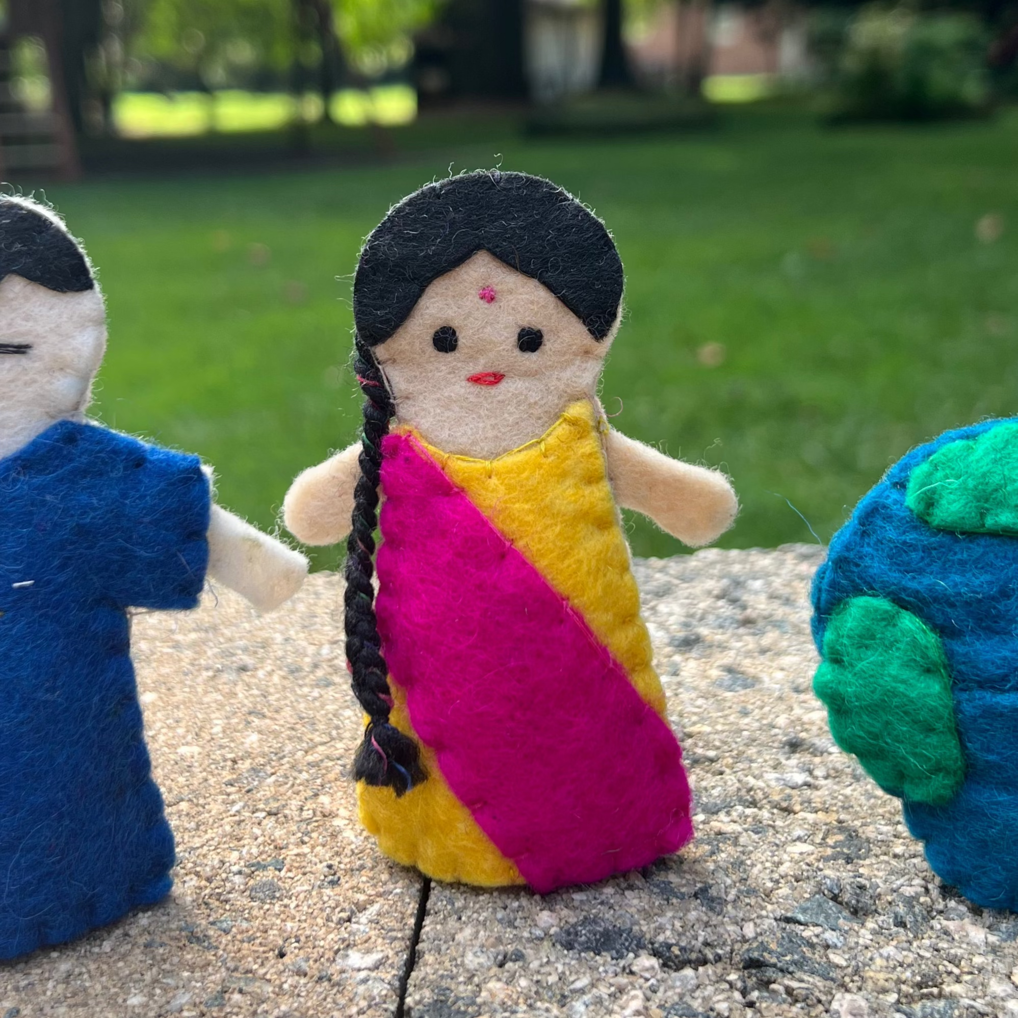Children Around the World Finger Puppet